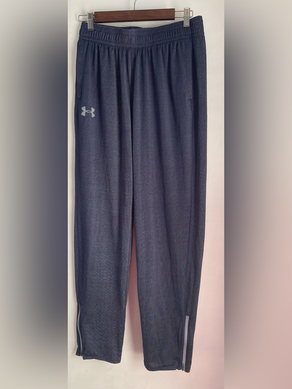Under Armour Men’s Gray Track Pants M 32x30 Polyester Drawstring Pockets Zip leg
